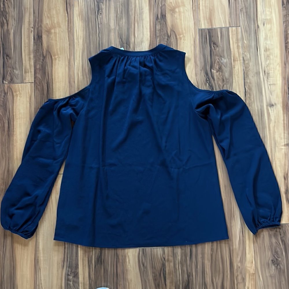 NEW Michael Kors Cold Shoulder Blouse - Picture 7 of 7